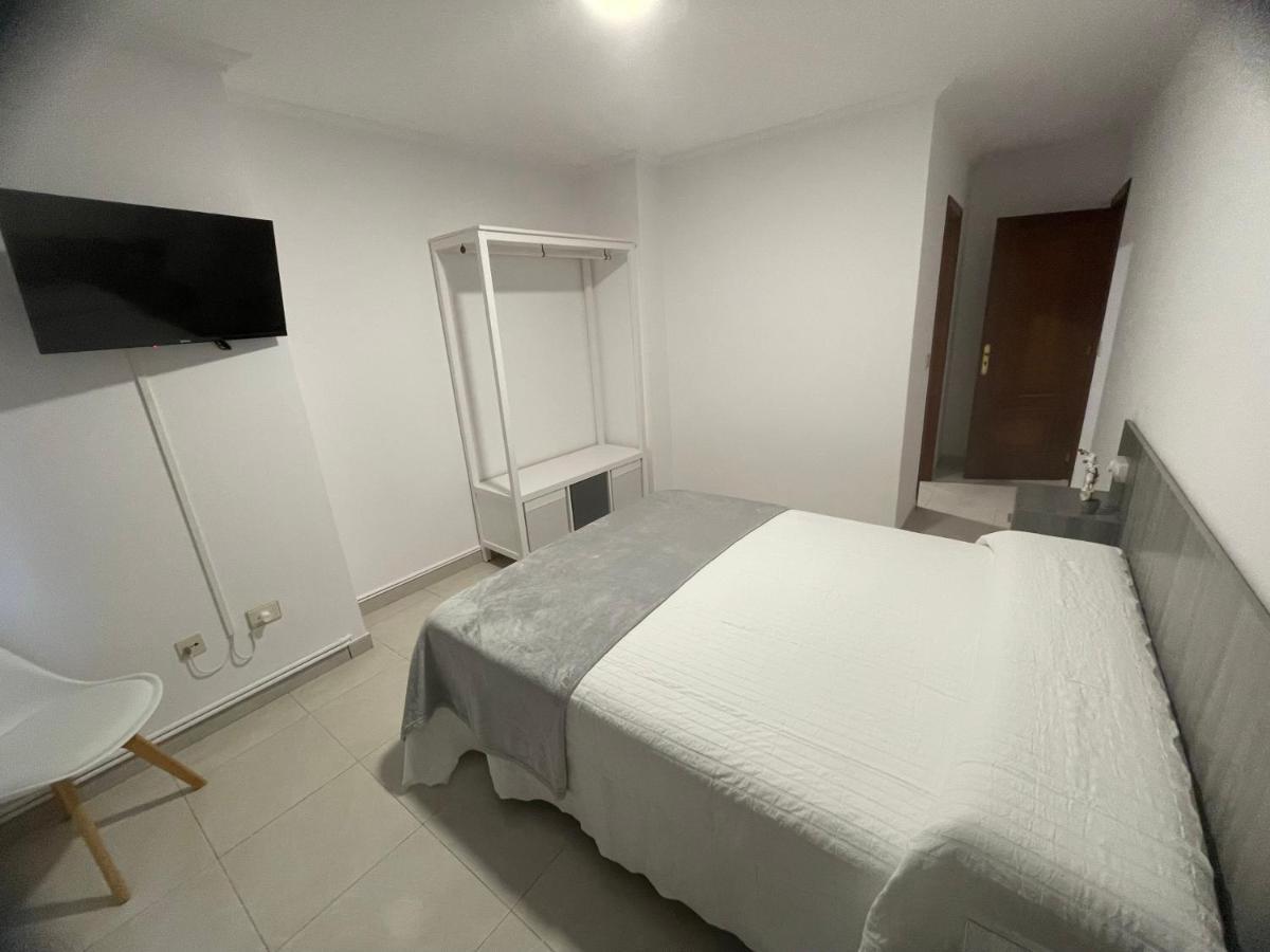 Apartamentos Demar Luis Casais O Grove Extérieur photo