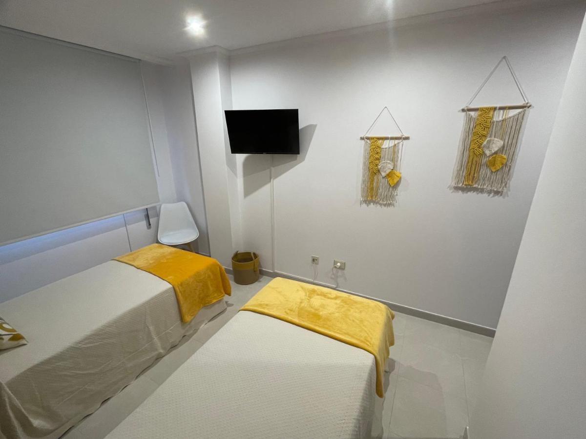 Apartamentos Demar Luis Casais O Grove Extérieur photo