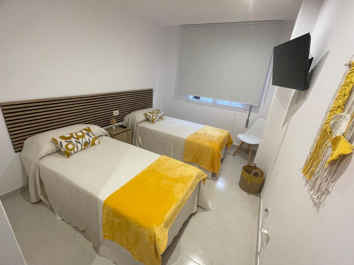 Apartamentos Demar Luis Casais O Grove Extérieur photo