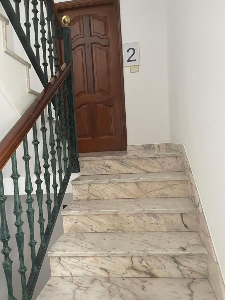 Apartamentos Demar Luis Casais O Grove Chambre photo